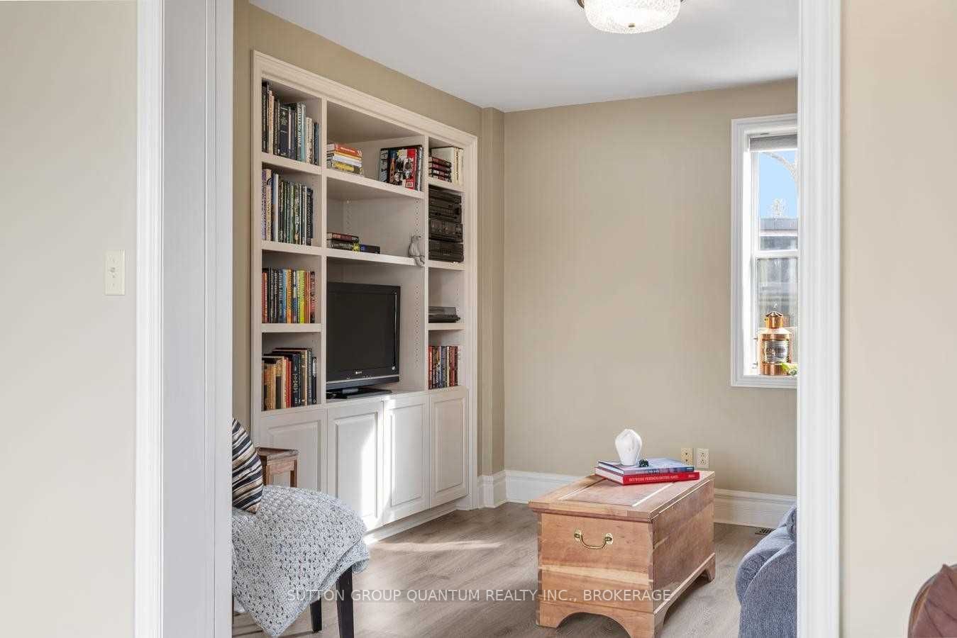 Listing W5993497 - Large Photo # 12