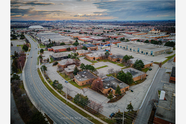 262 Britannia Rd E