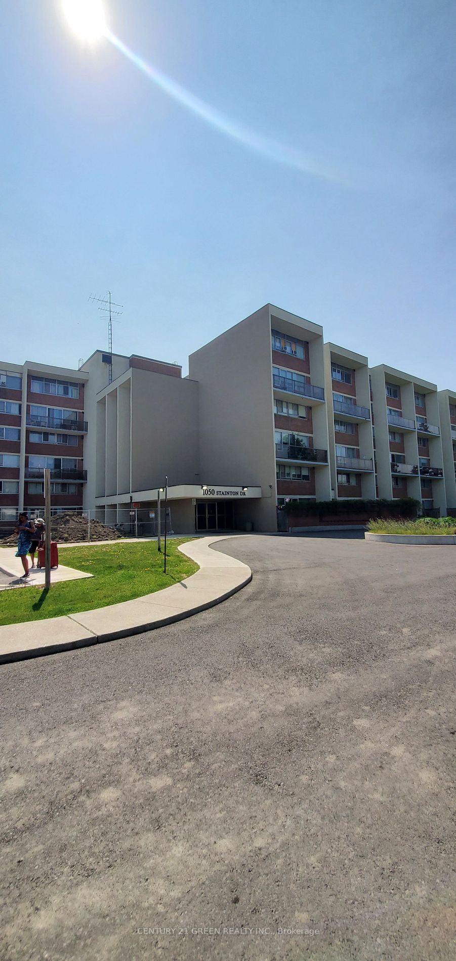 Listing W5993736 - Large Photo # 1