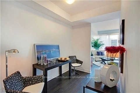 80 Marine Parade Dr, #327
