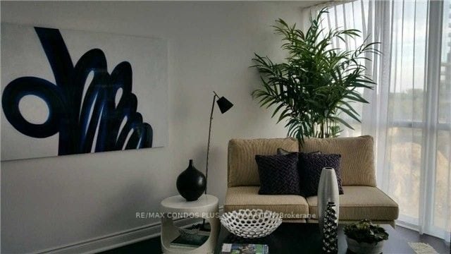 80 Marine Parade Dr, #327