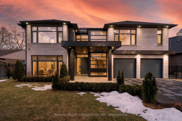 302 Willa Rd, Mississauga