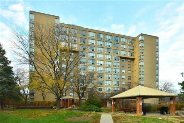 1110 Walden Circ, Mississauga
