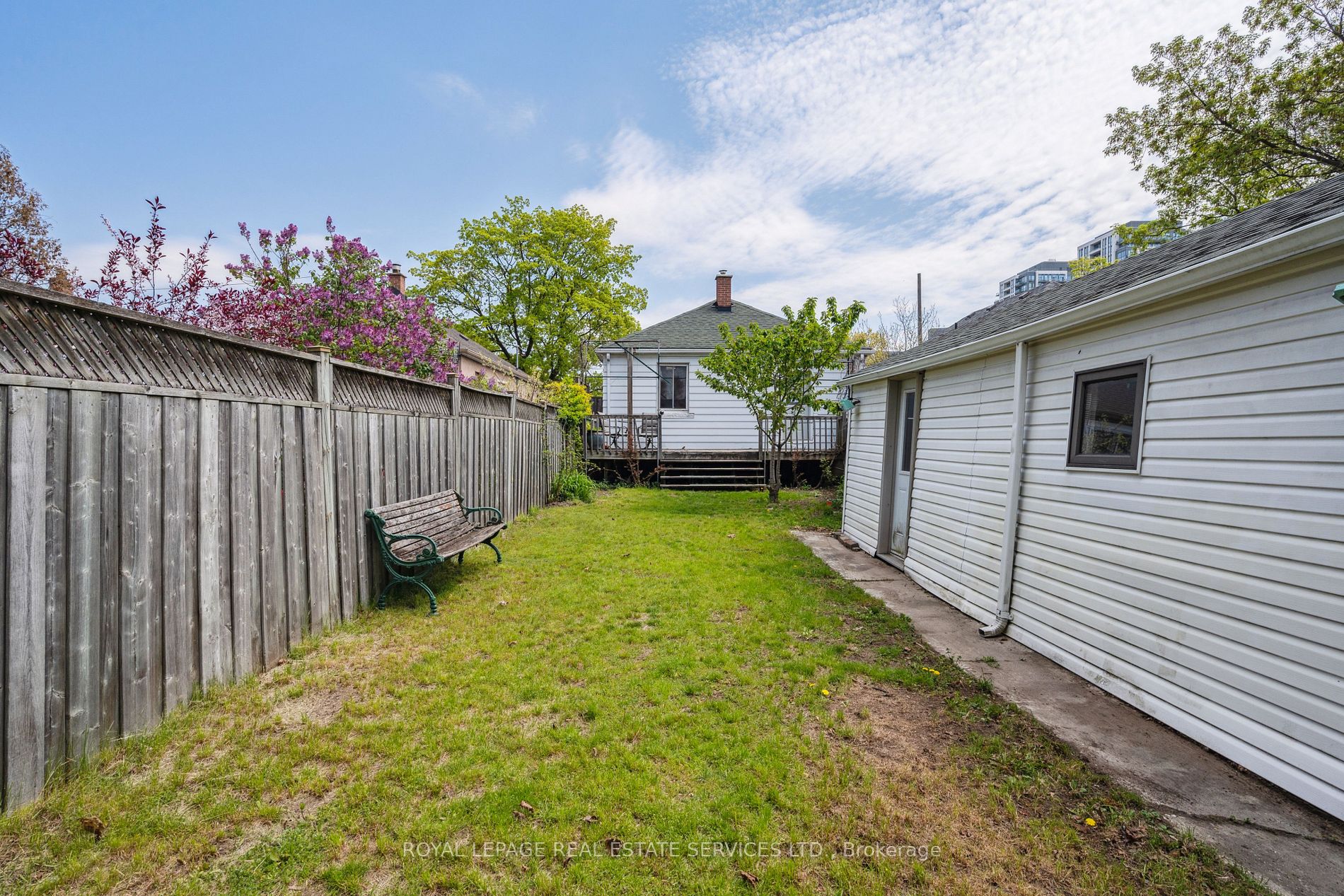 8 Culnan Ave