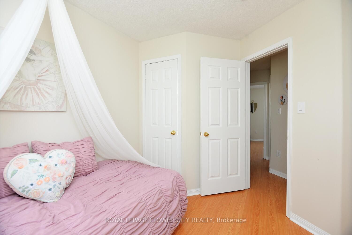 4950 Rathkeale Rd S, #9
