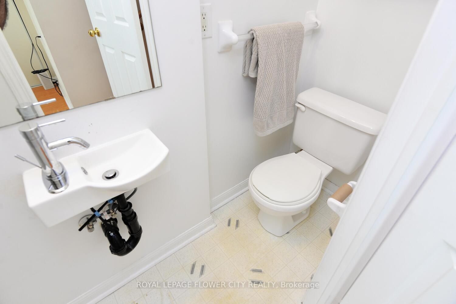 4950 Rathkeale Rd S, #9