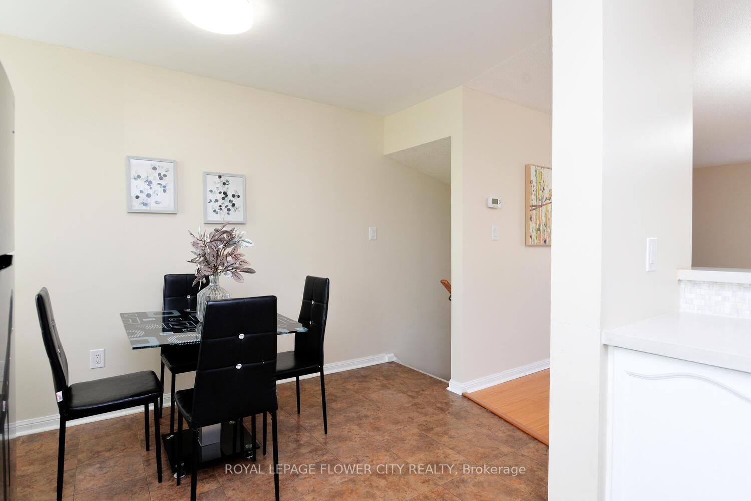 4950 Rathkeale Rd S, #9