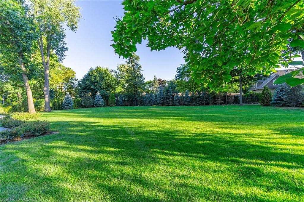 2280 Doulton Drive