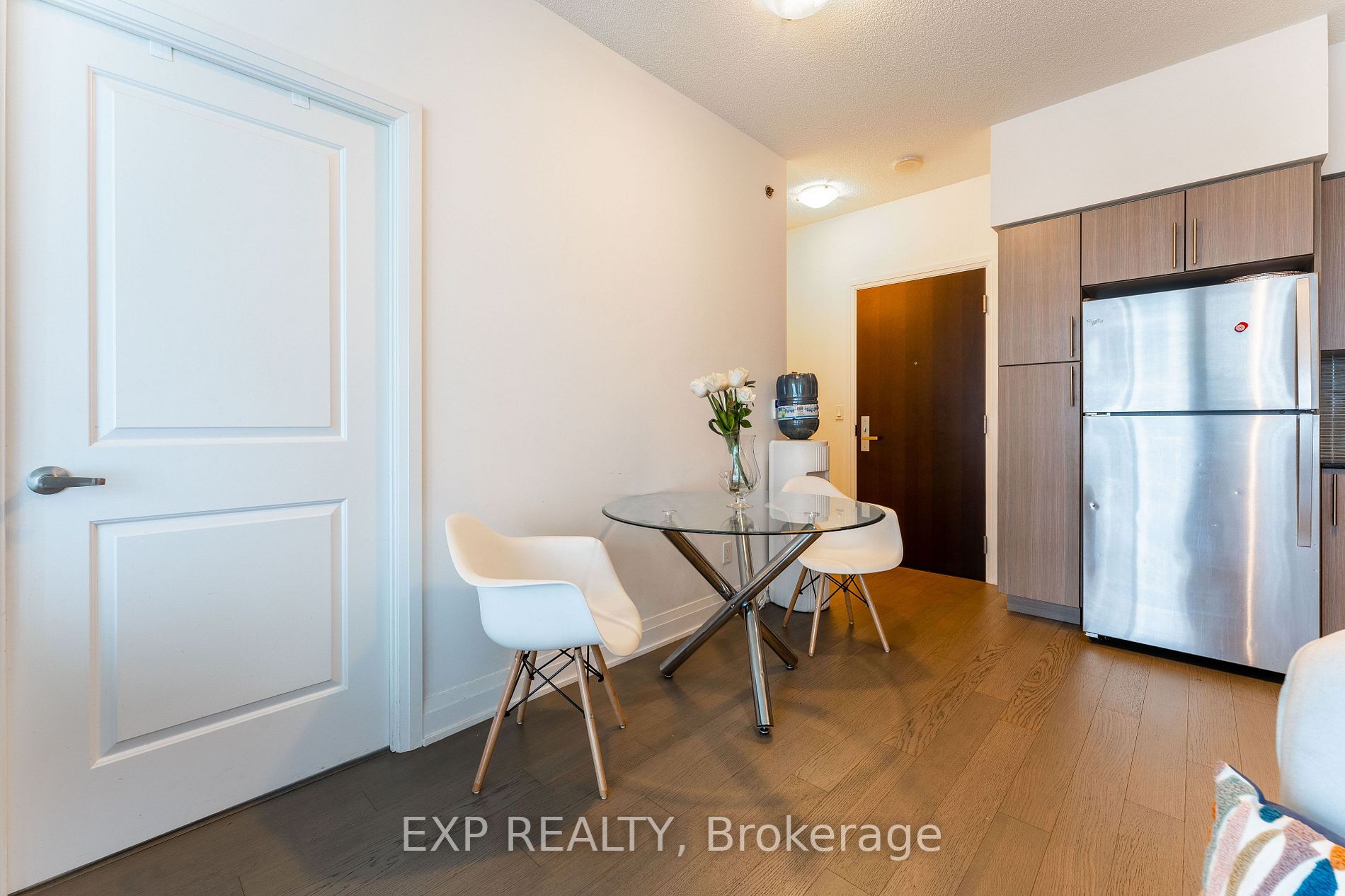 Listing W5994236 - Large Photo # 18