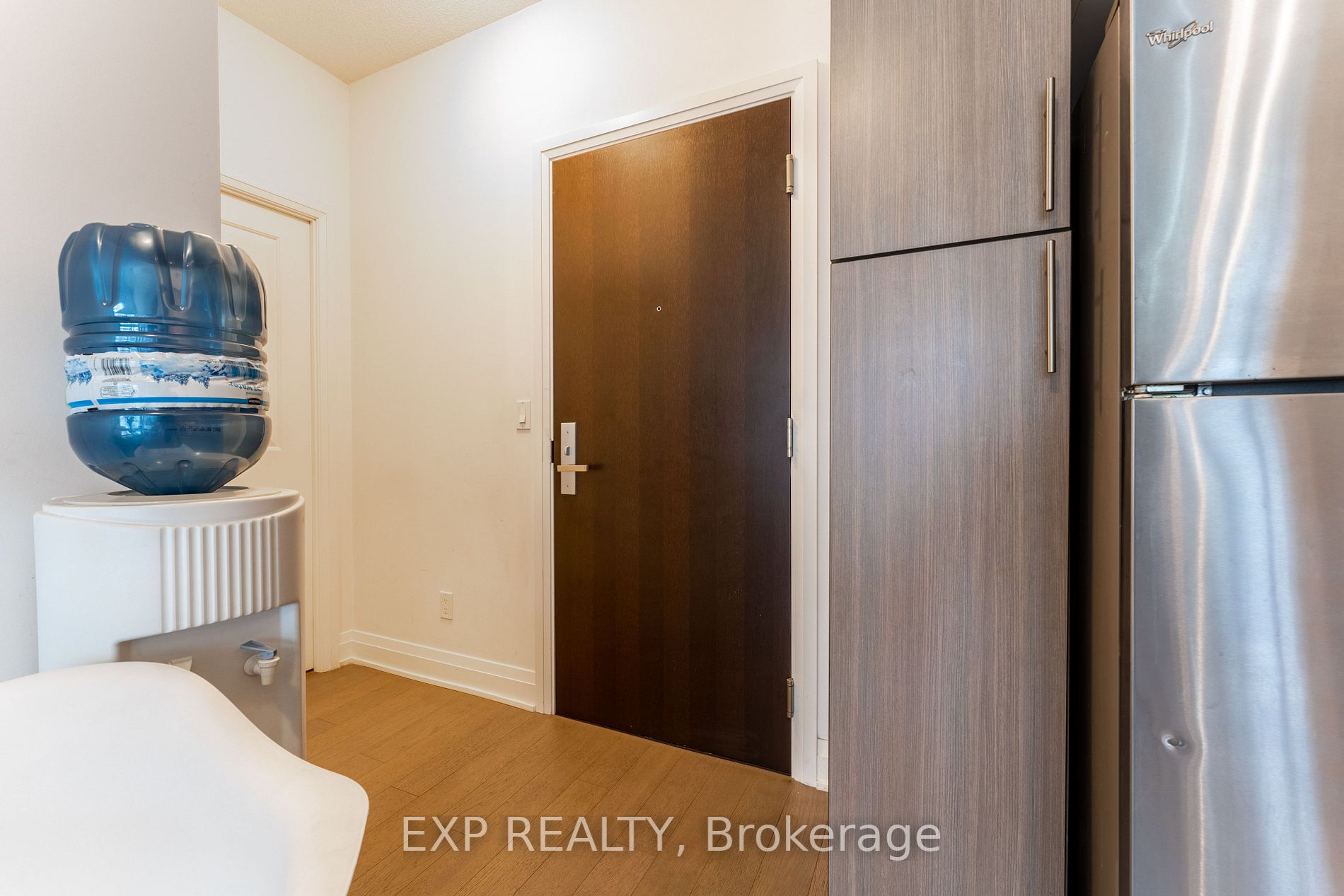 Listing W5994236 - Large Photo # 13