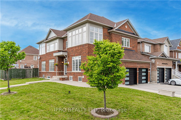 74 Village Lake Cres N, Brampton