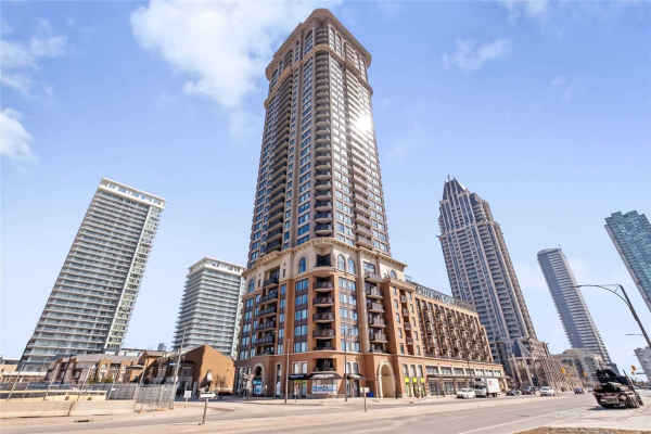 385 Prince Of Wales Dr, Mississauga