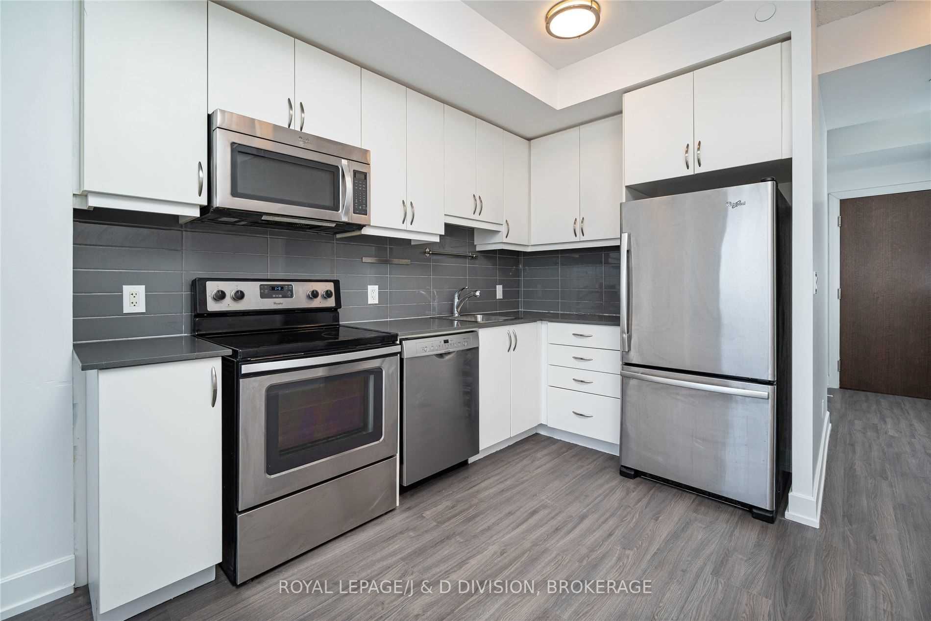 2 Eva Rd, #2728
