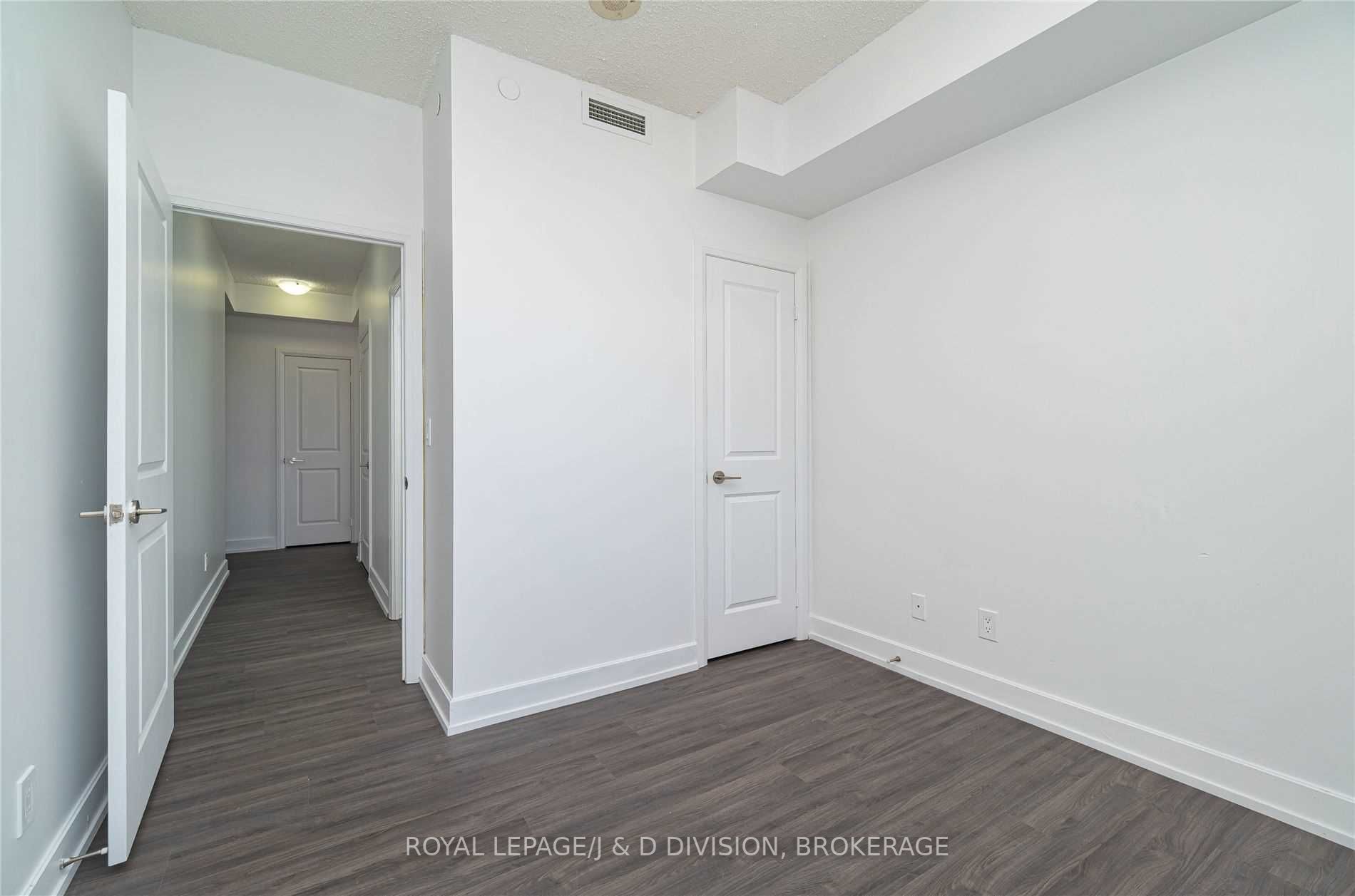 2 Eva Rd, #2728