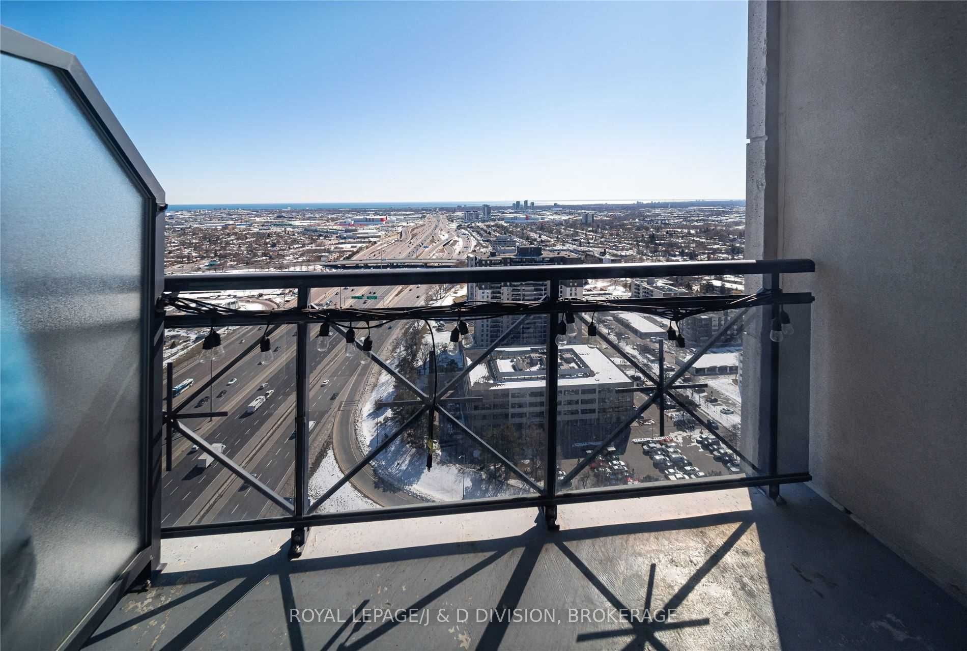2 Eva Rd, #2728