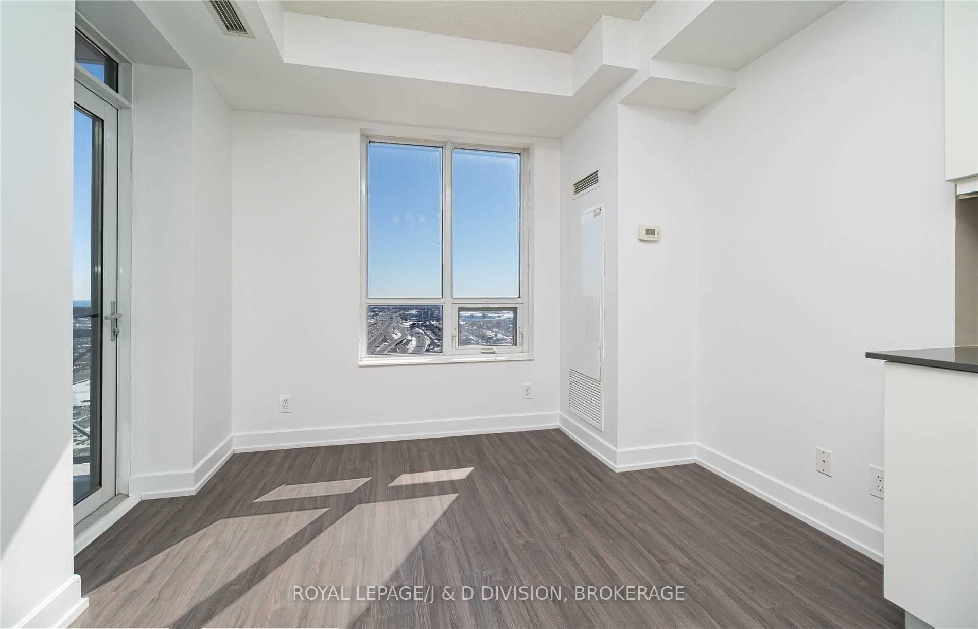 2 Eva Rd, #2728