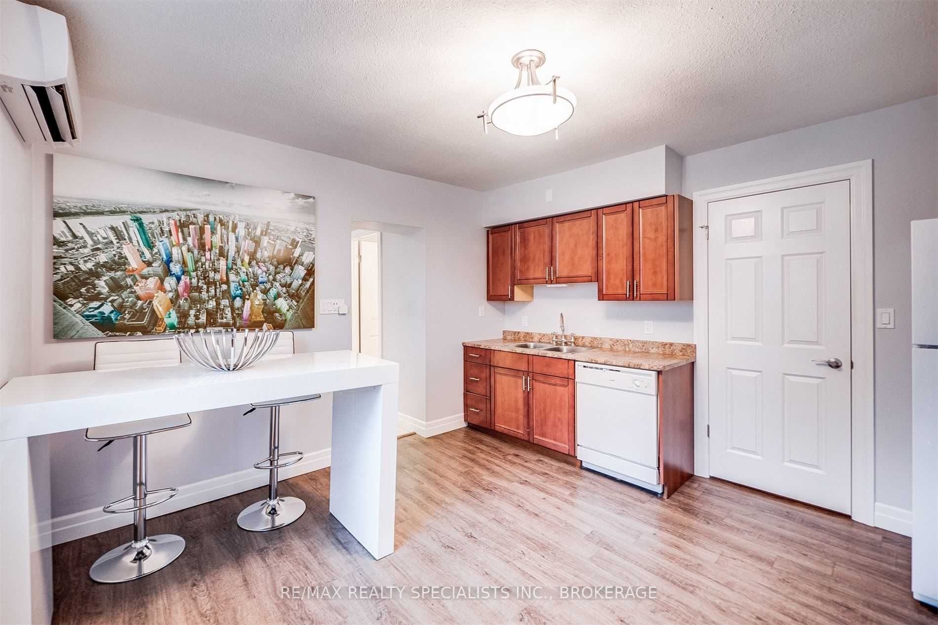 Listing W5994301 - Large Photo # 17