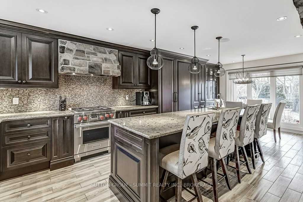 2059 Kawartha Cres