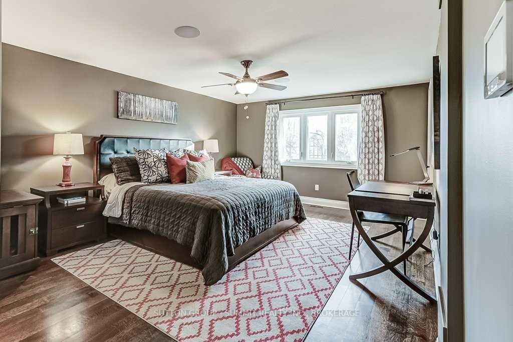 2059 Kawartha Cres