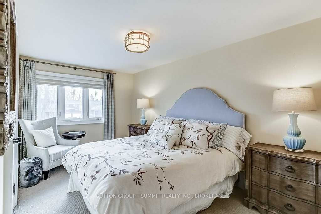 2059 Kawartha Cres