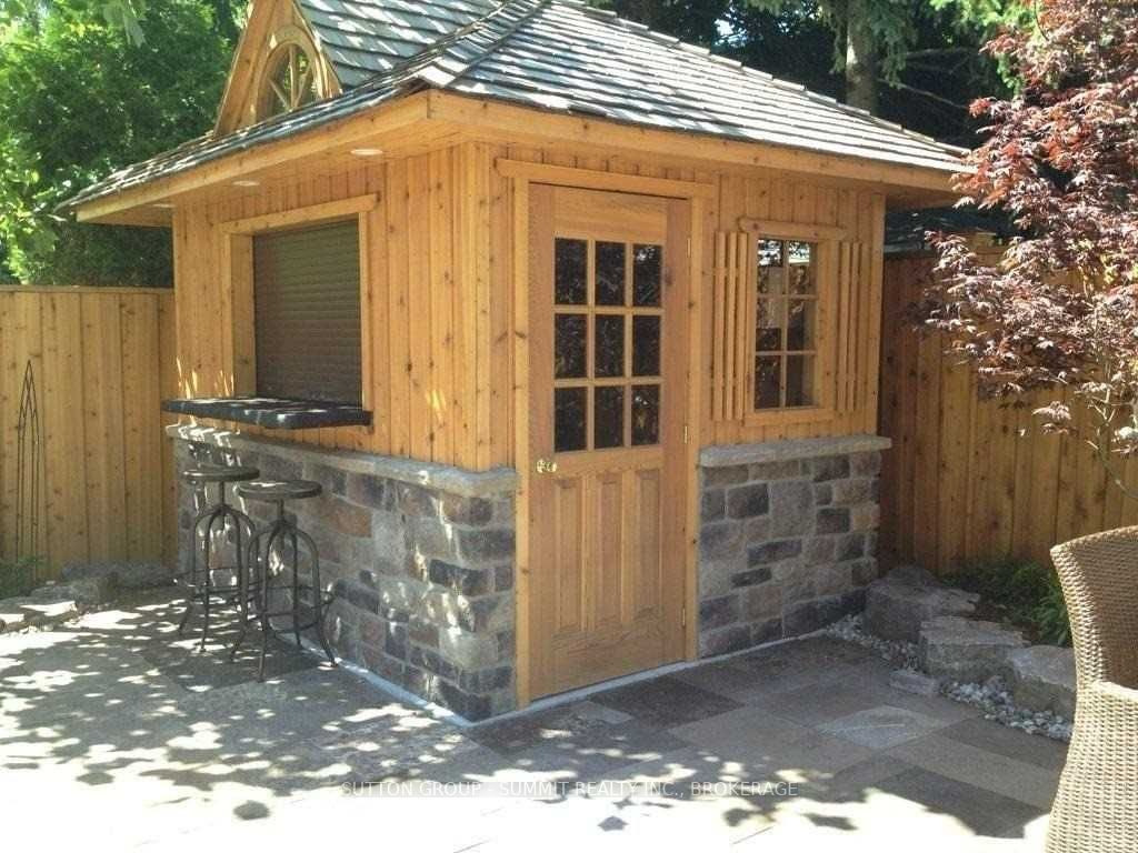 2059 Kawartha Cres