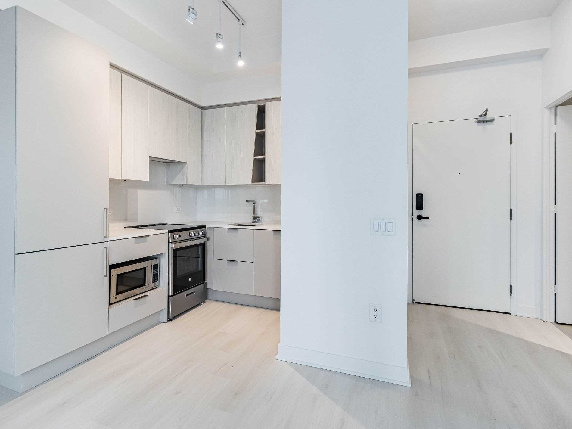 3900 Confederation Parkway, #1210