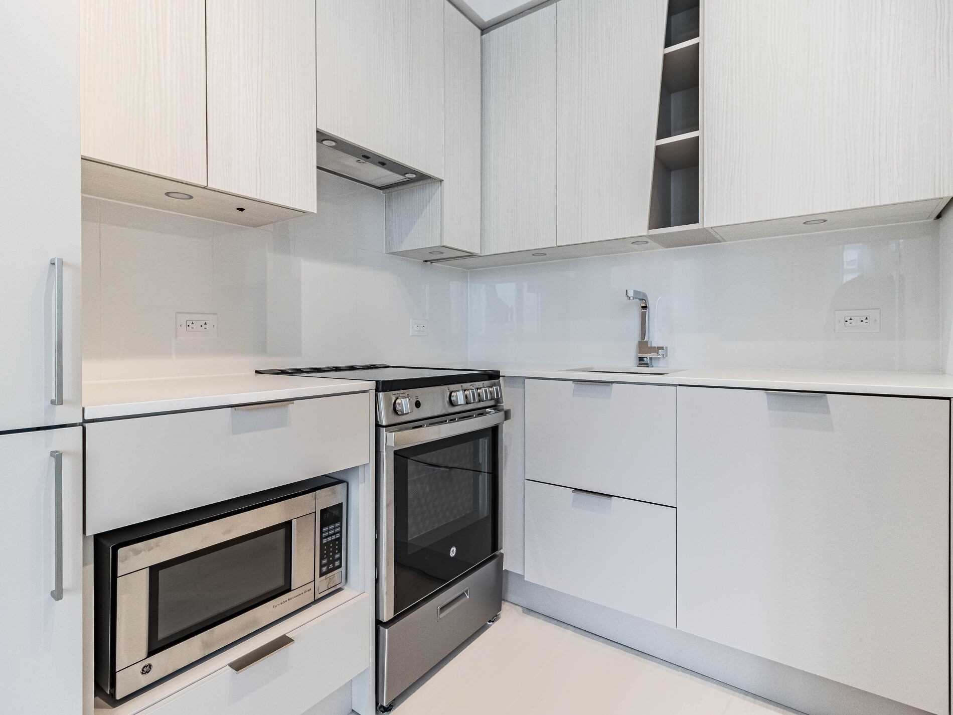 3900 Confederation Parkway, #1210