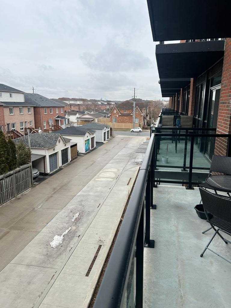 2300 St. Clair Ave W, #328