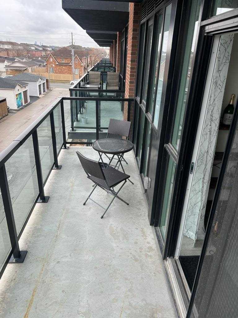 2300 St. Clair Ave W, #328