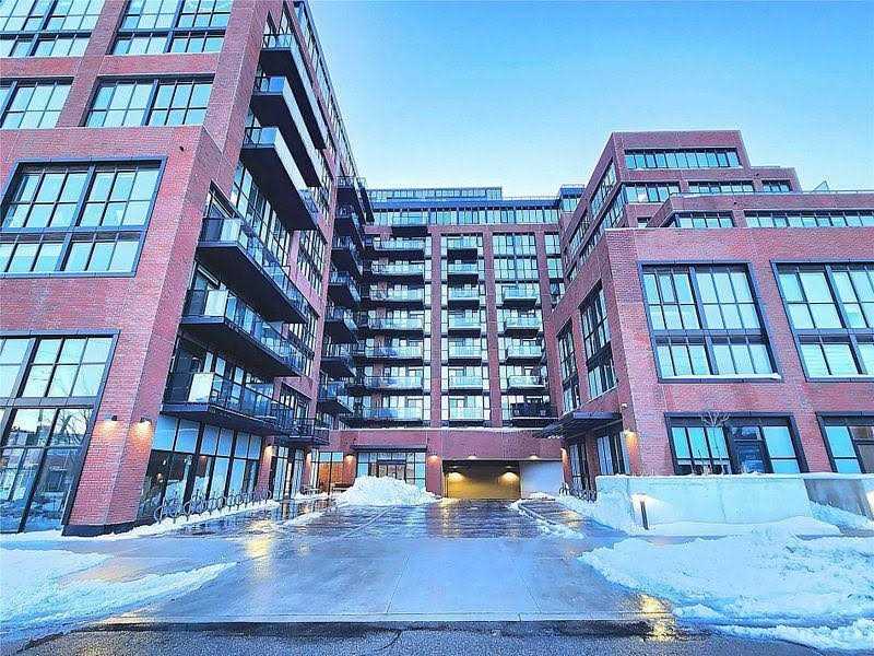 2300 St. Clair Ave W, #328