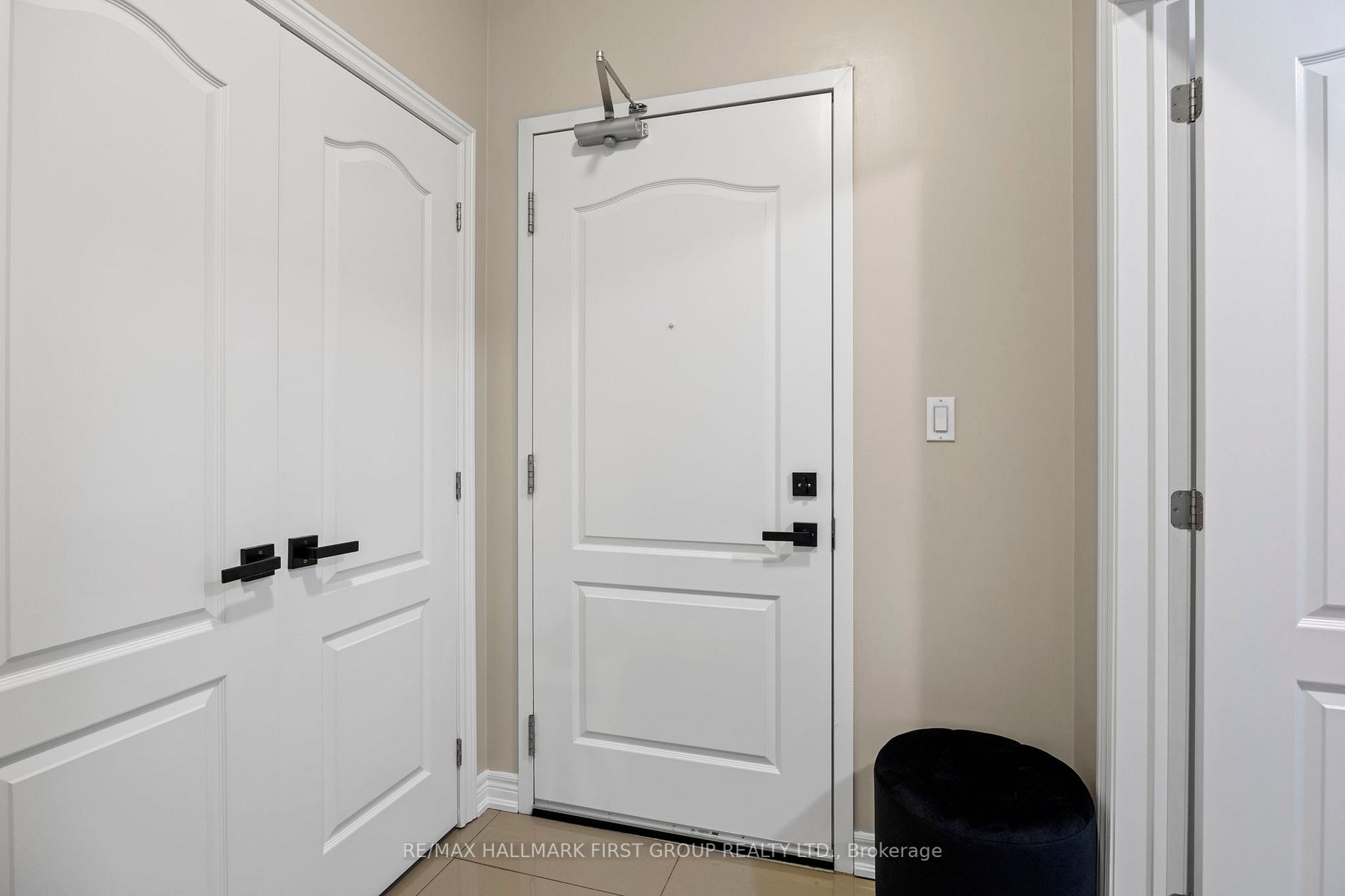 Listing W5994600 - Large Photo # 4