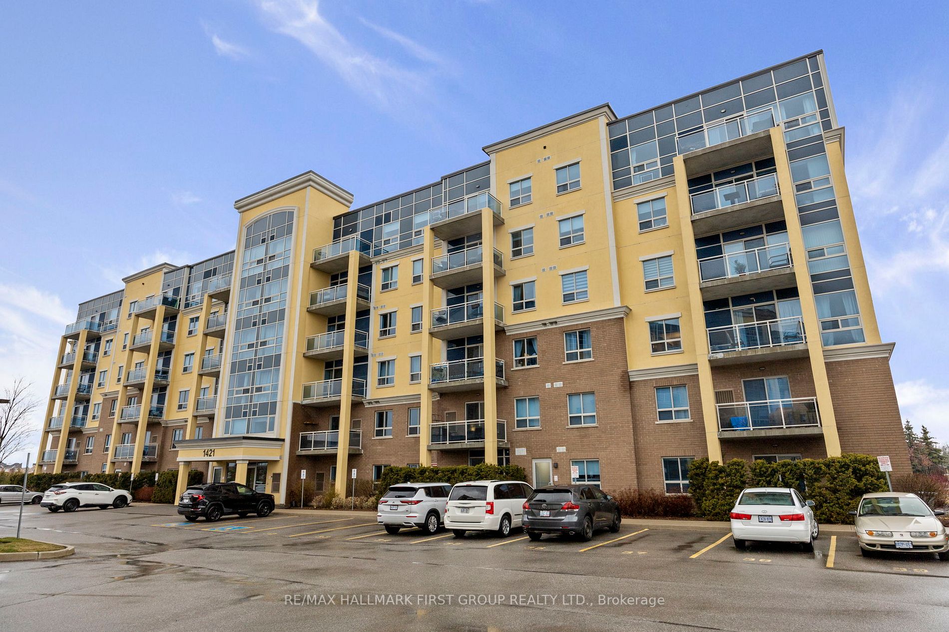 Listing W5994600 - Large Photo # 1