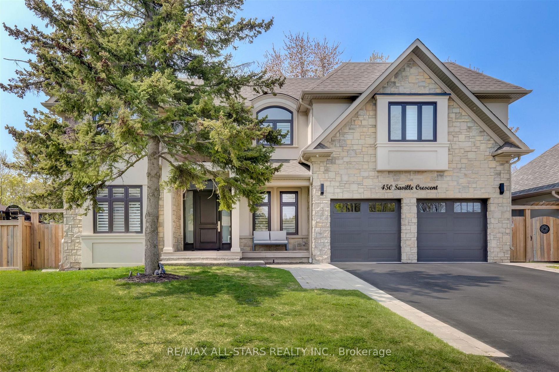 450 Saville Crescent