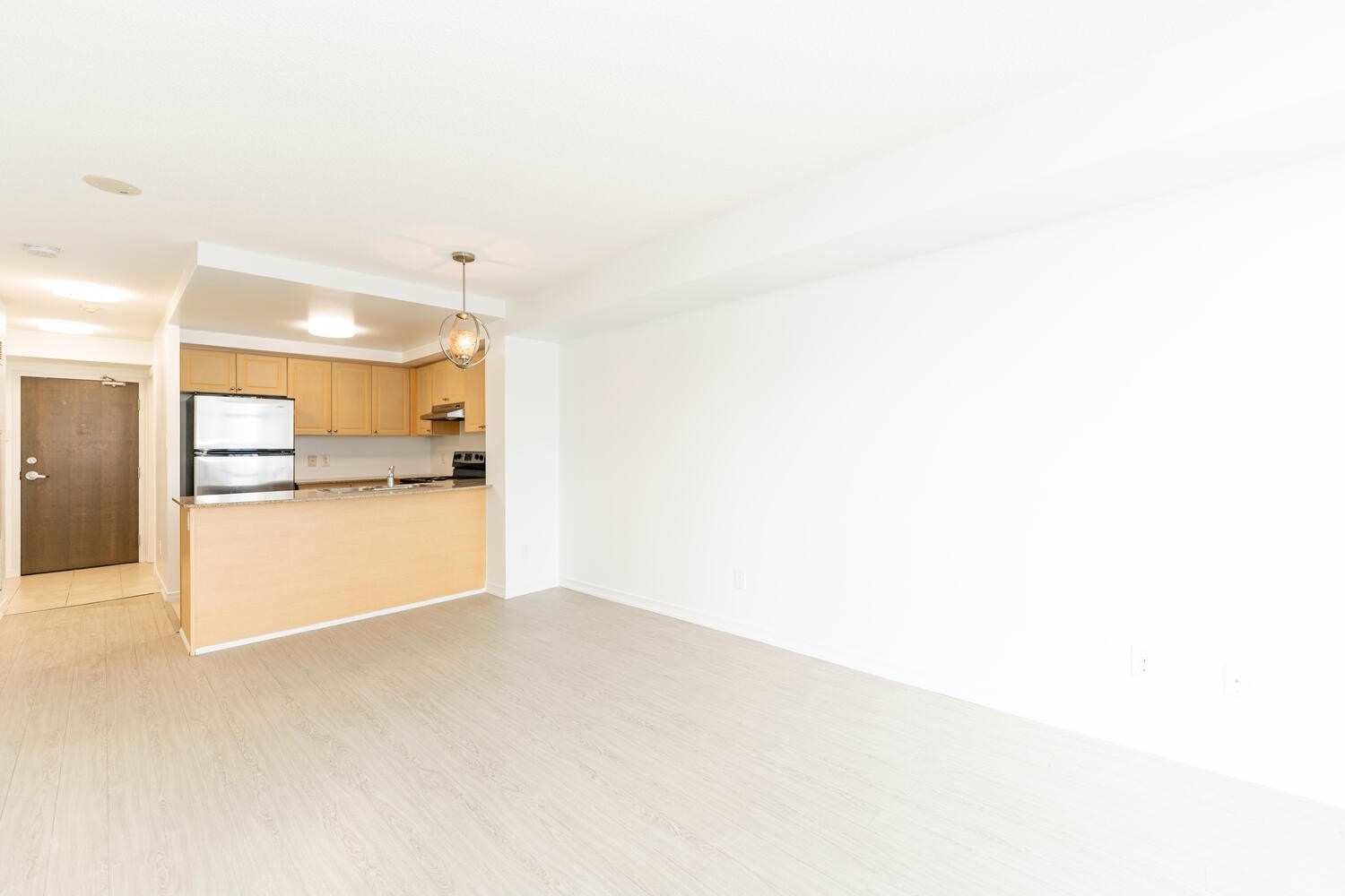 9 George St N, #606