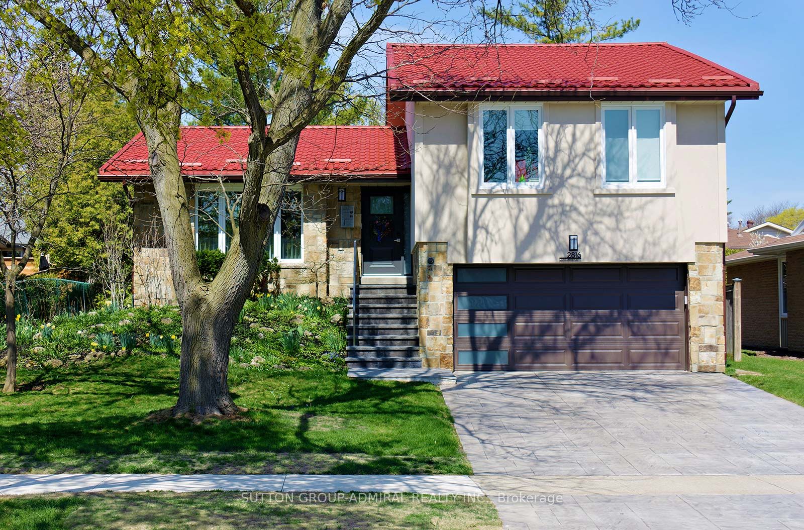 2816 Constable Rd