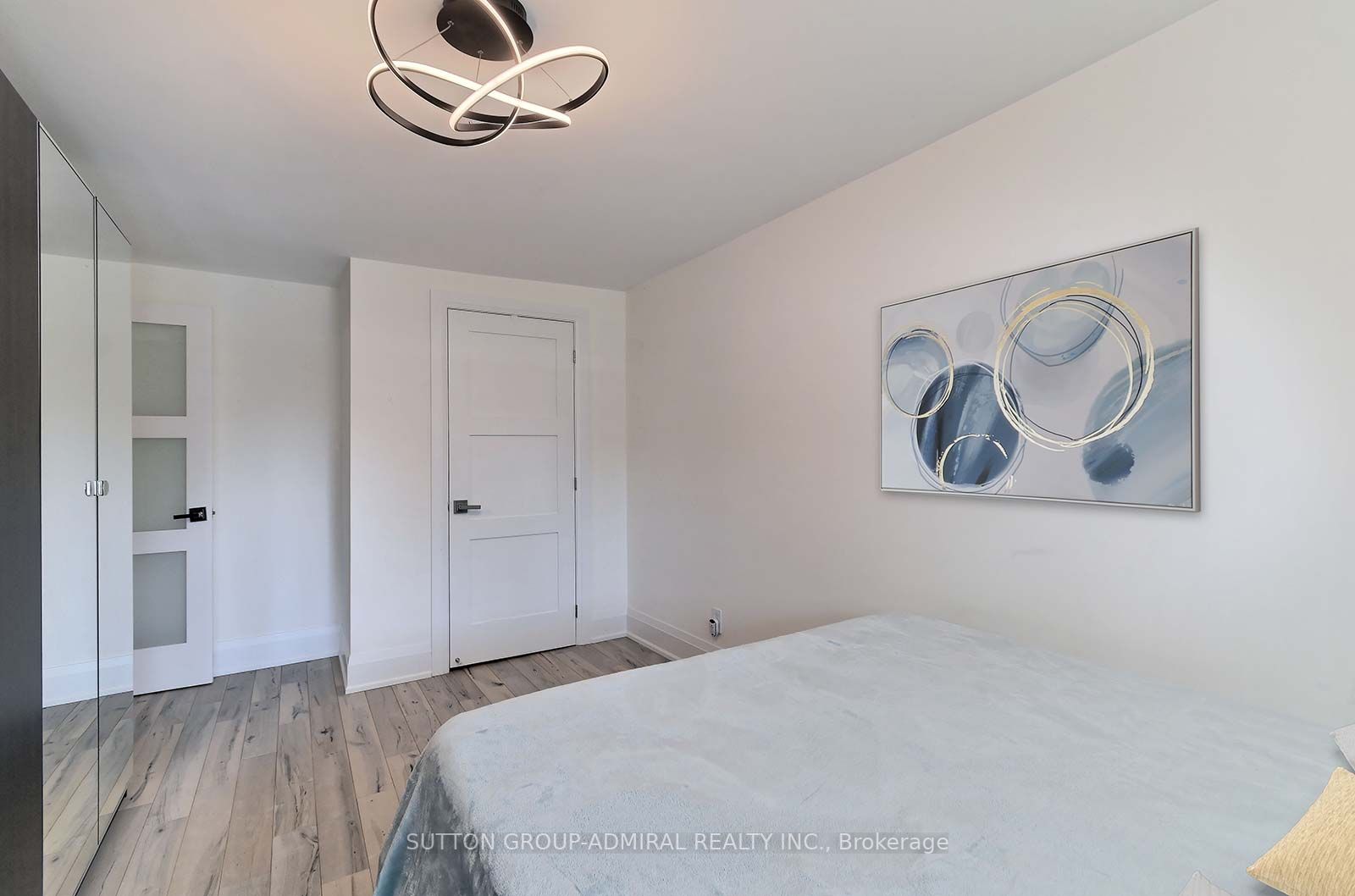 2816 Constable Rd
