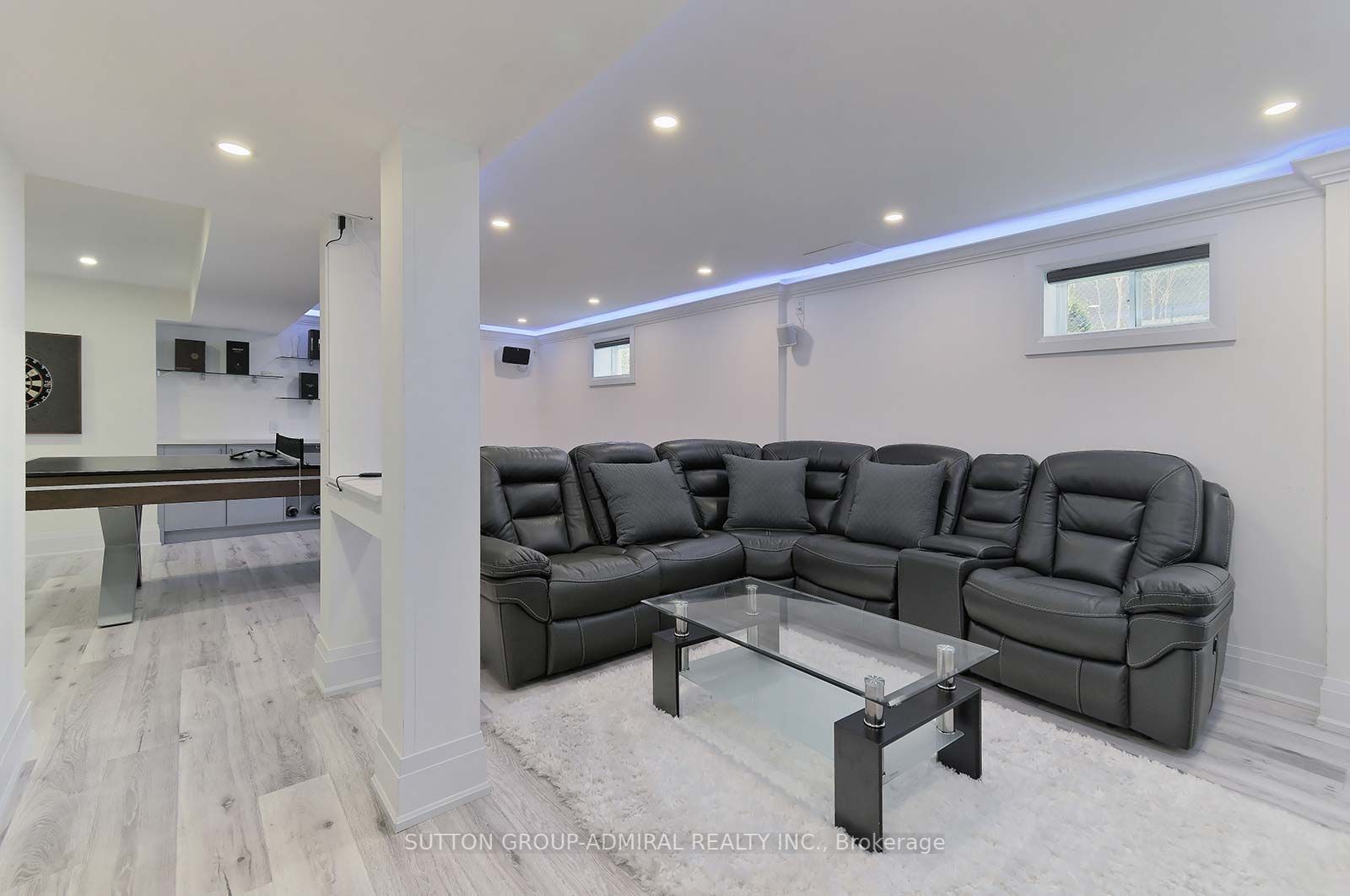 2816 Constable Rd
