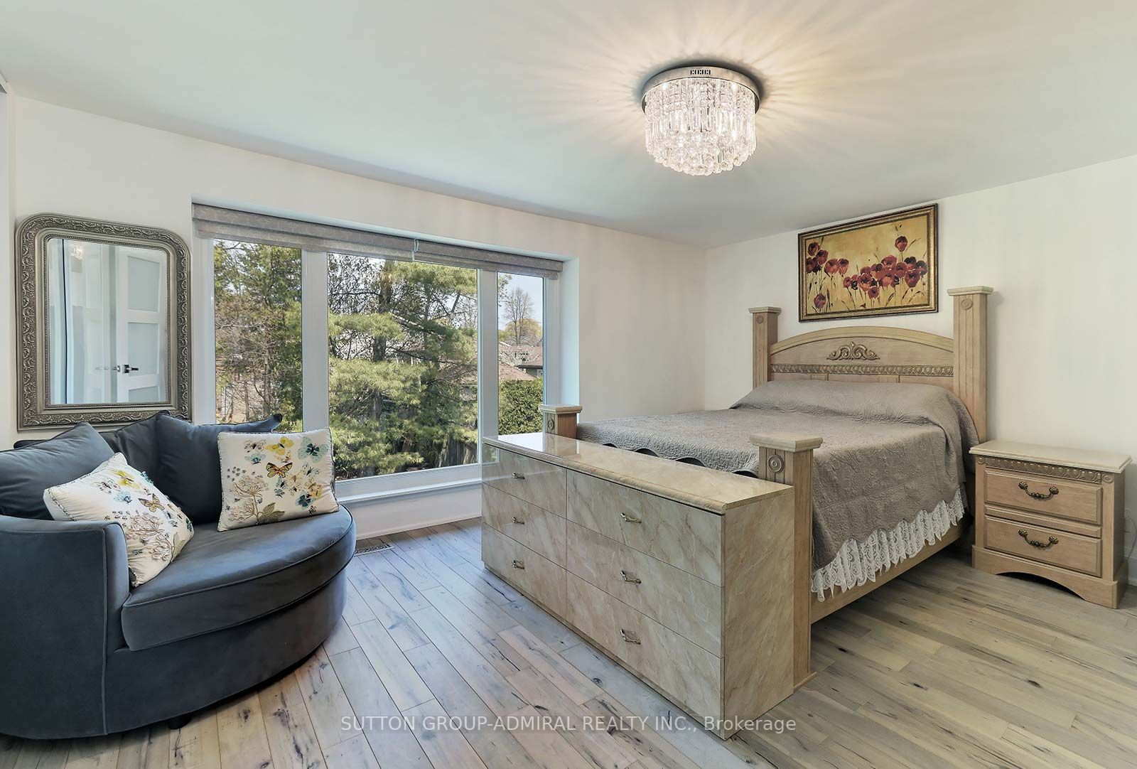 2816 Constable Rd