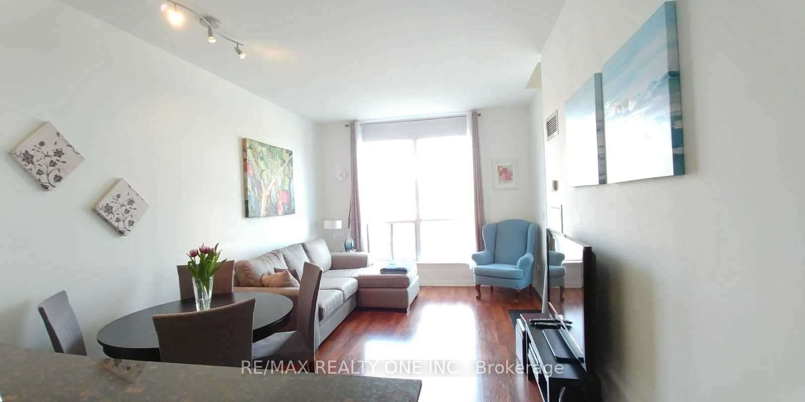 220 Forum Dr, #Th#111