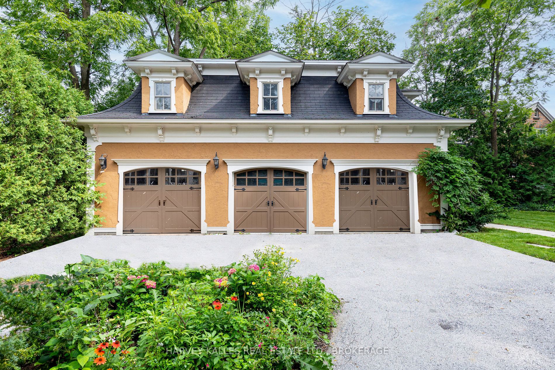 Listing W5995277 - Large Photo # 2