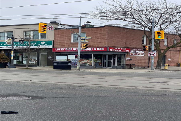 2868 Lakeshore Blvd W, Toronto
