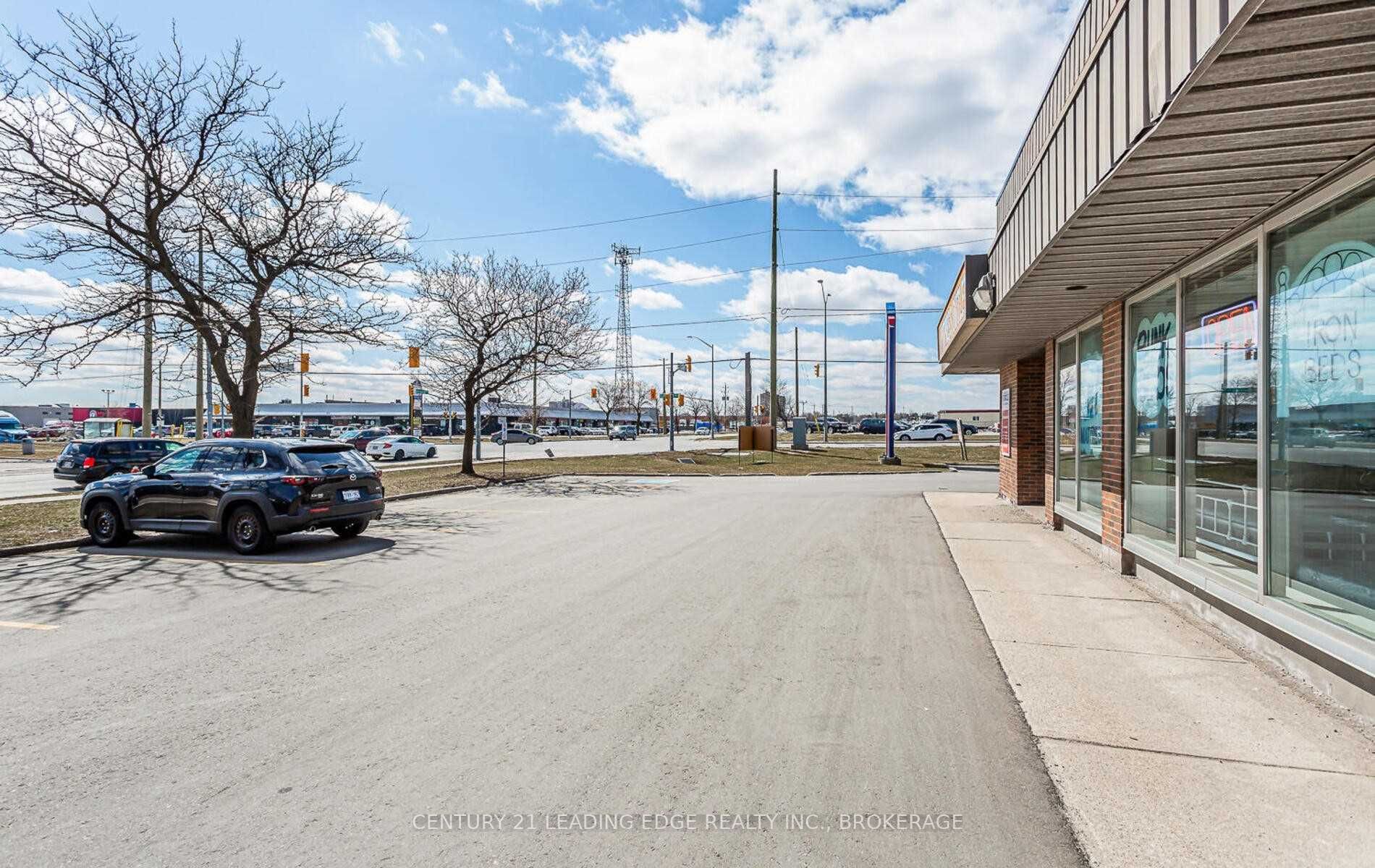 Listing W5995659 - Large Photo # 3