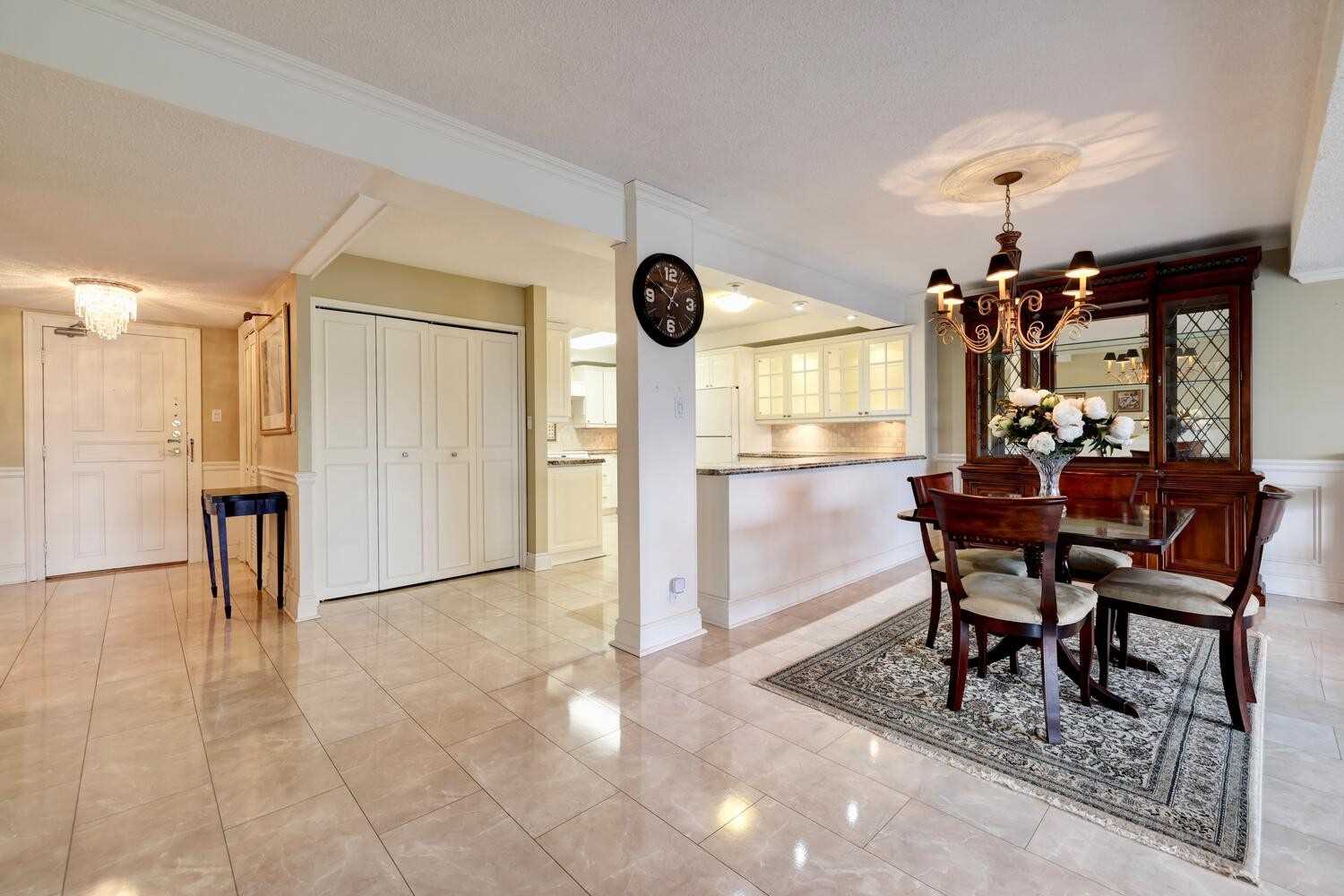 Listing W5995811 - Large Photo # 12