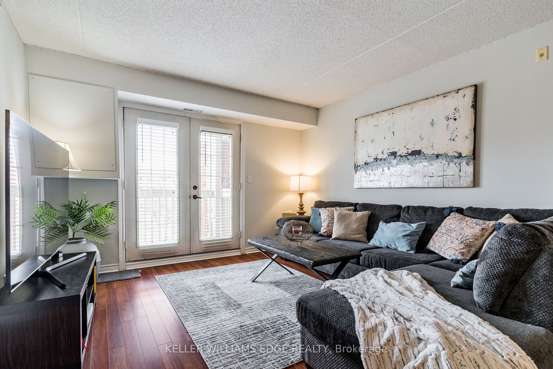 Listing W5995812 - Large Photo # 13