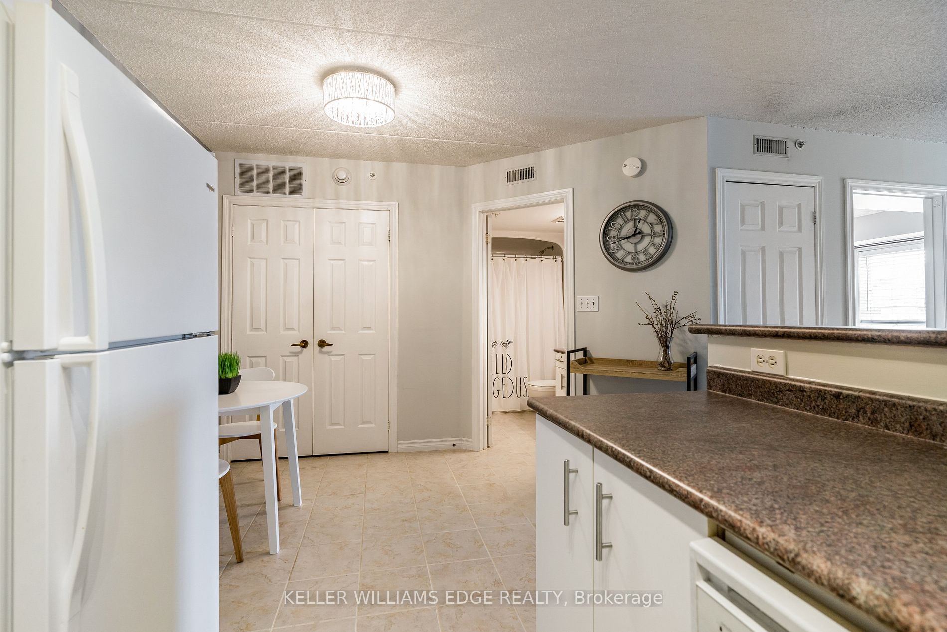 Listing W5995812 - Large Photo # 18