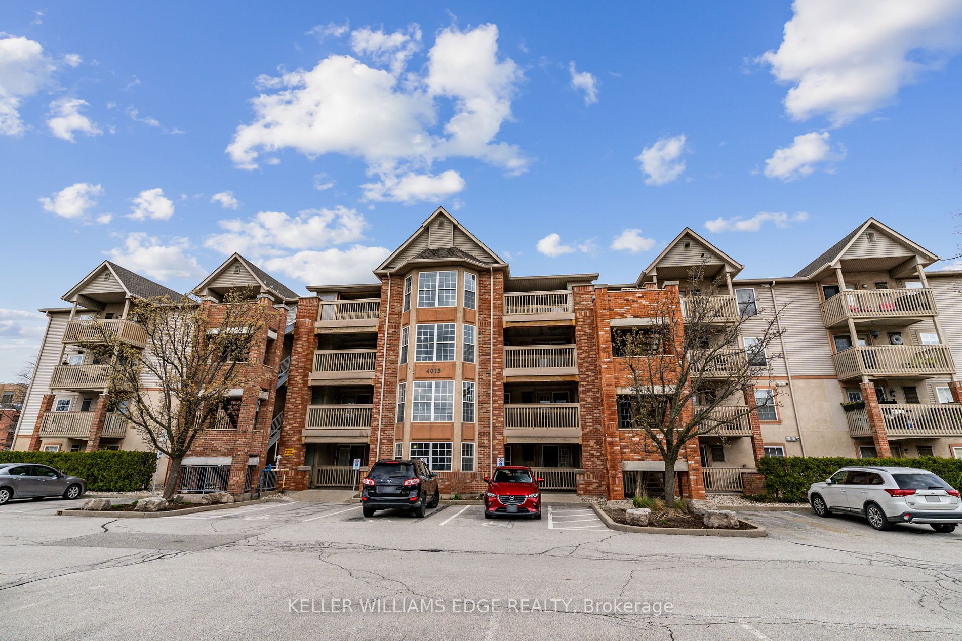 Listing W5995812 - Large Photo # 1