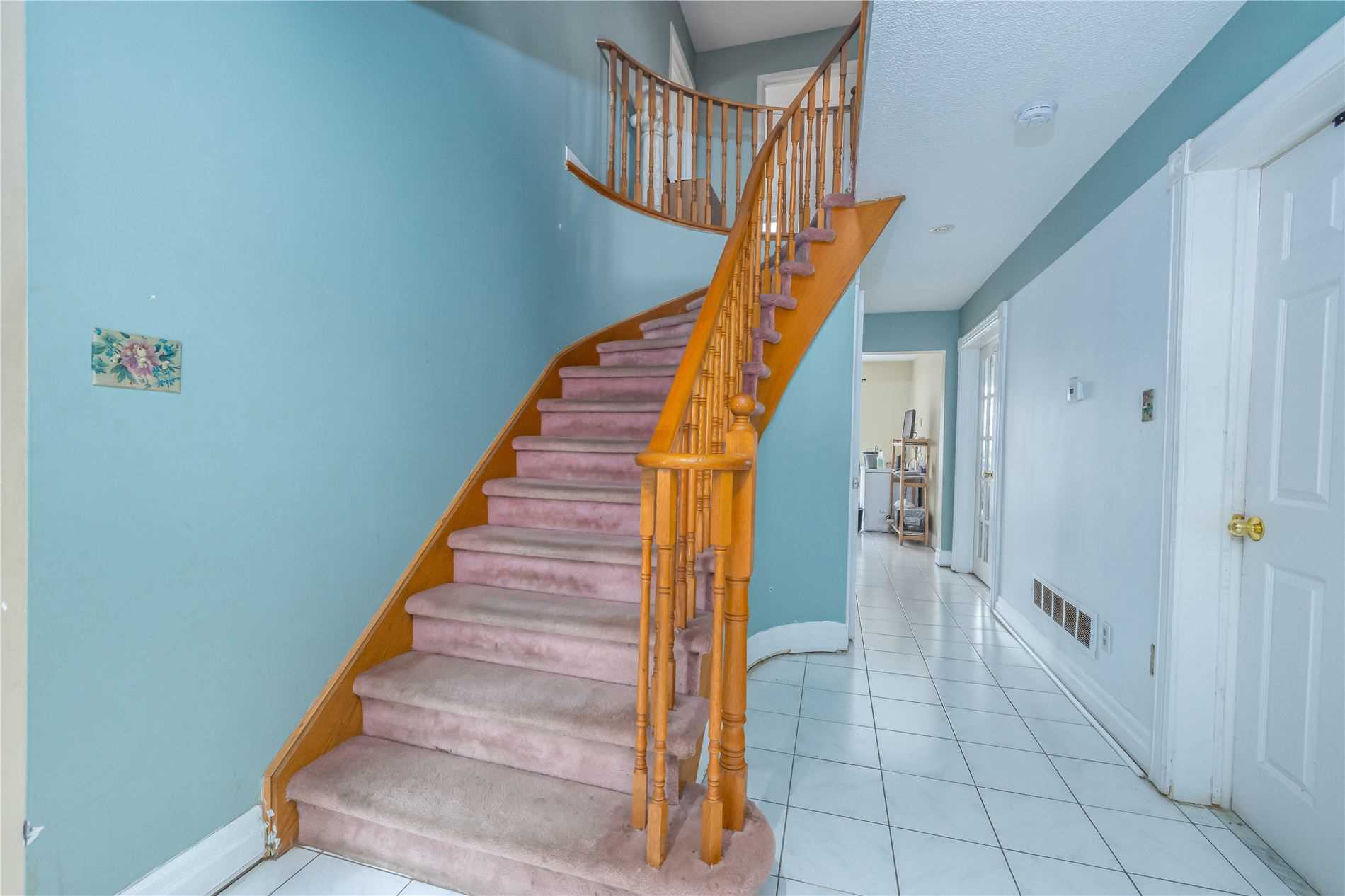 Listing W5996215 - Large Photo # 8