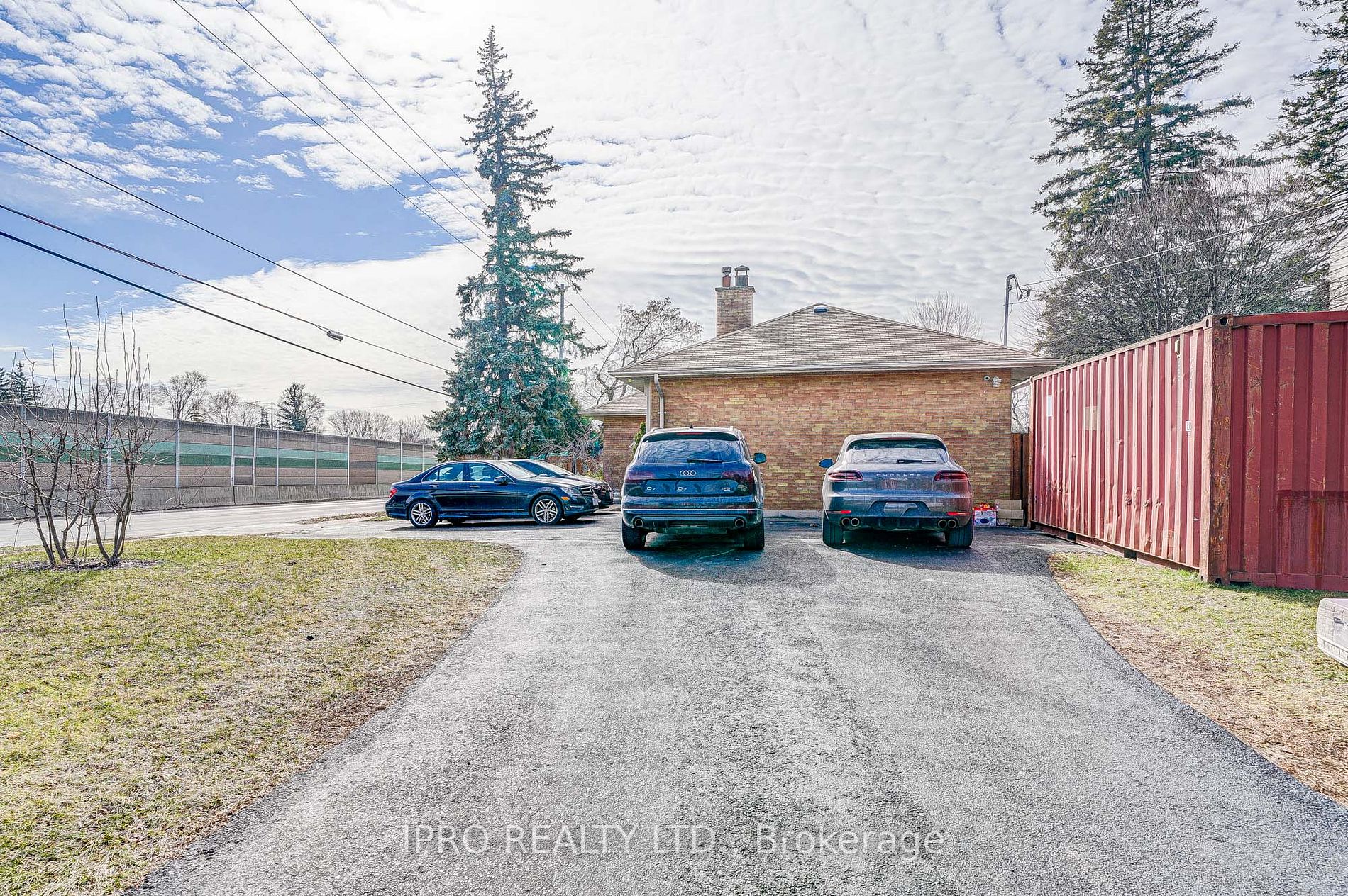 Listing W5996336 - Large Photo # 3