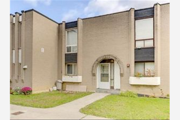 19 London Green Crt N