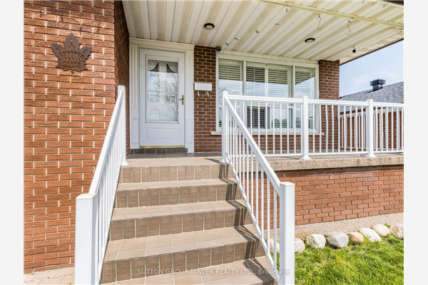 7373 Leesburg St, Mississauga